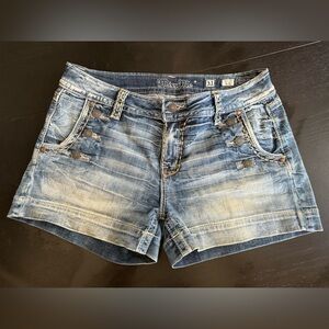 VINTAGE MissMe Mid-Rise shorts SIZE 31